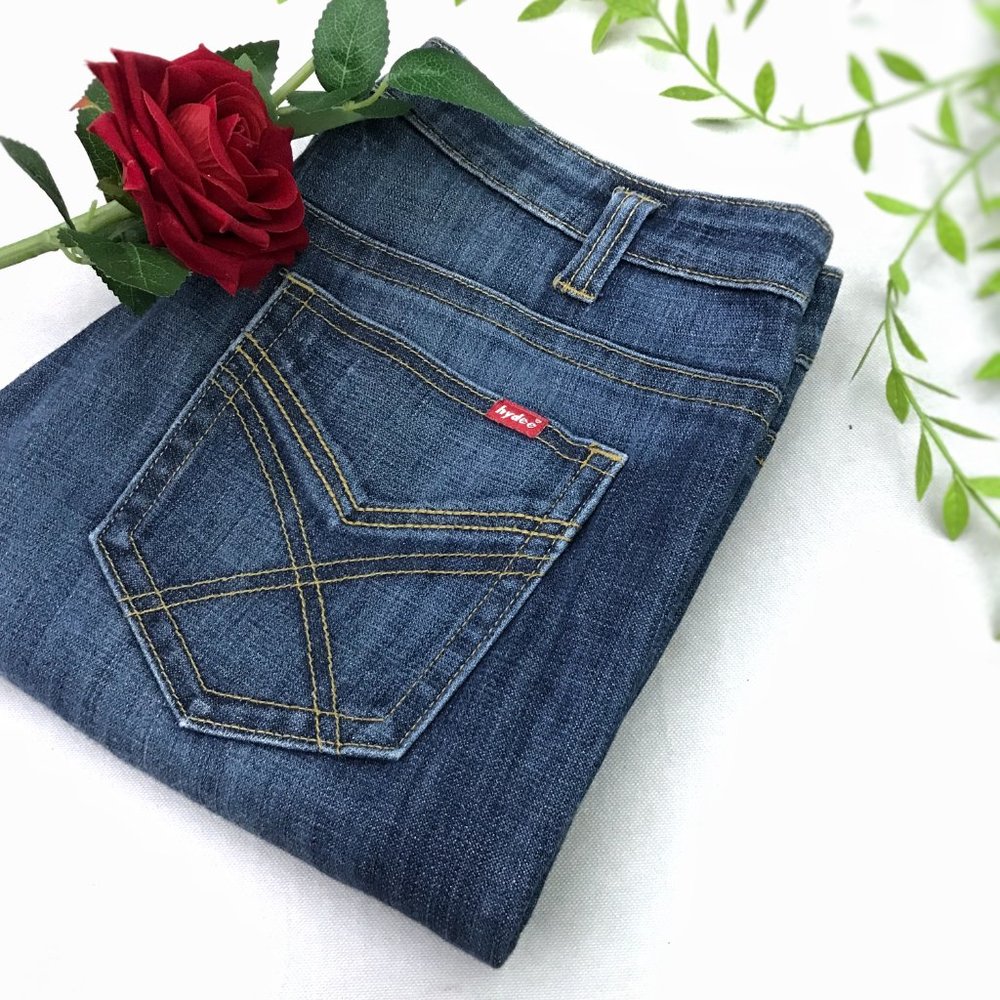 Fresh Peice Original ( HYDEE ) Straight fit mid wash jeans Fixed Price - Picture 5 of 5